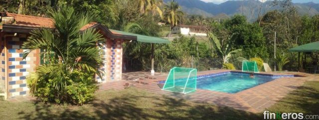 CASA DE KENDRA - Finca en San Jerónimo, Antioquia